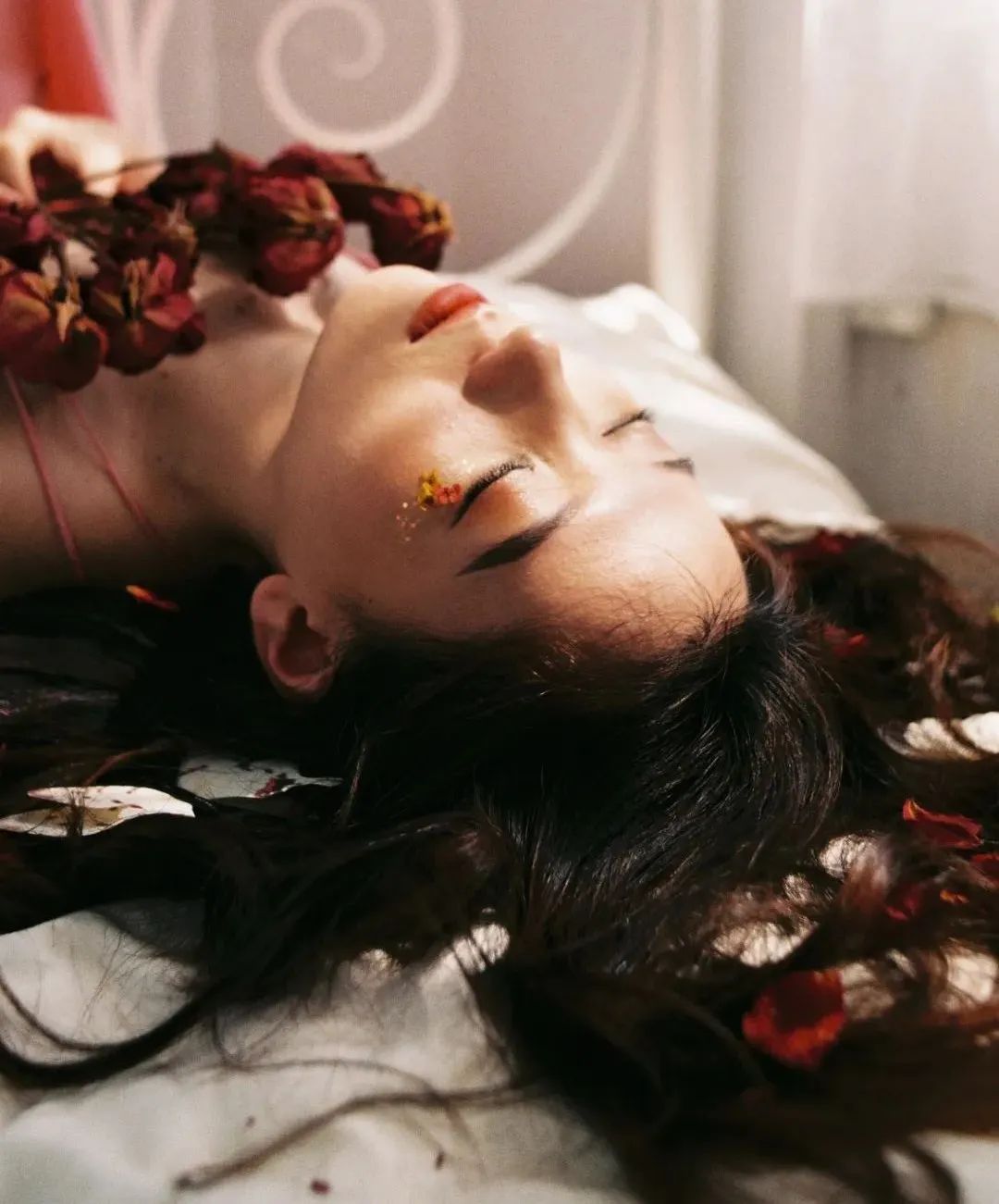 “最丑女星”至今未婚，曝积蓄仅22万：一生孤苦，却用爱点亮人生