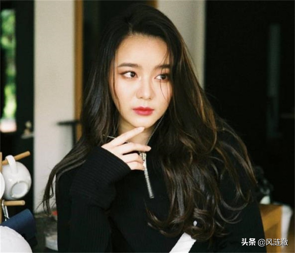 泰星Pearwah最近很惨，分手后差点自杀，又二次感染新冠肺炎