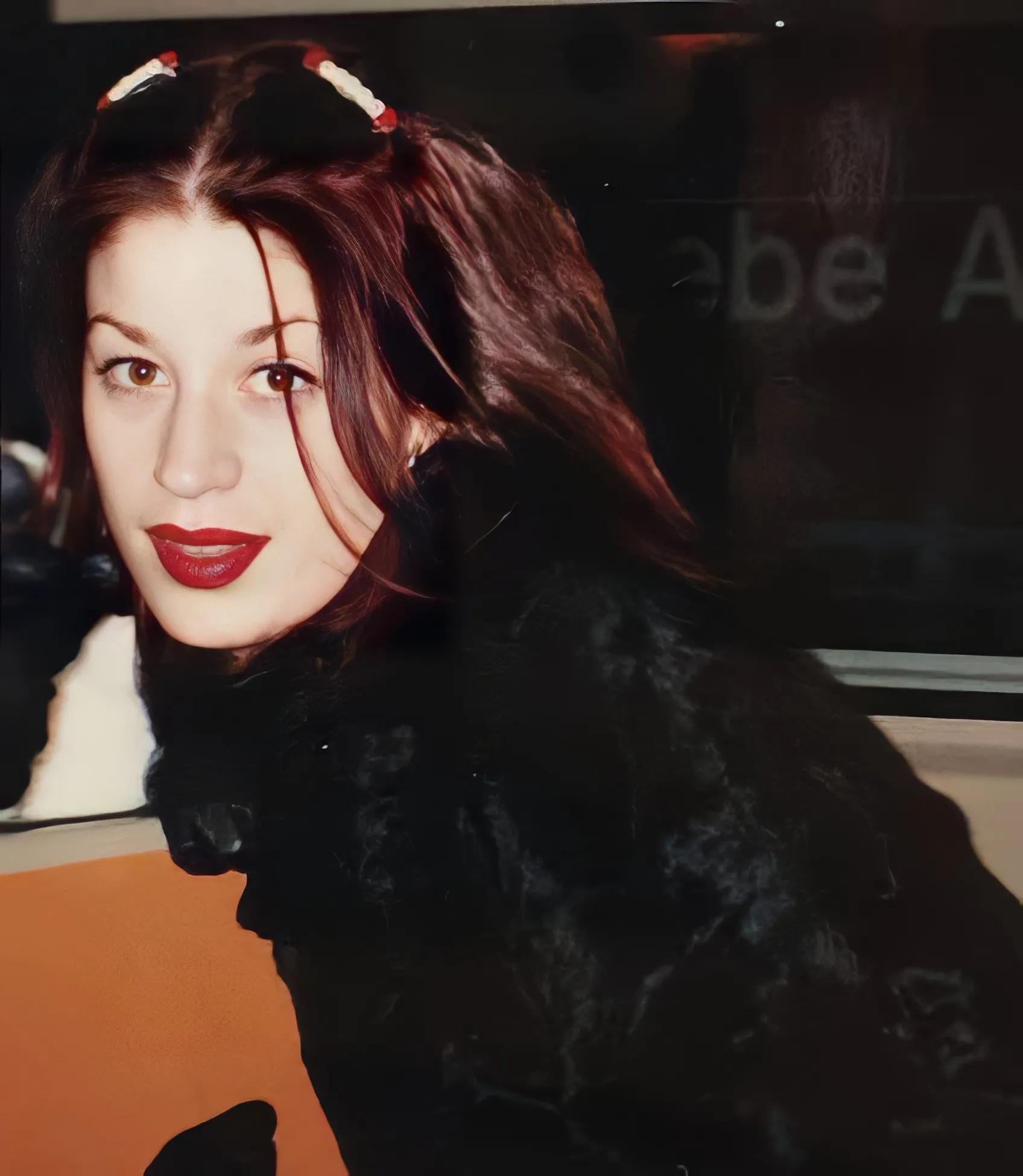 孤苦无依，善良温柔？知道辱华的那一刻，他再也不是我们喜欢的人