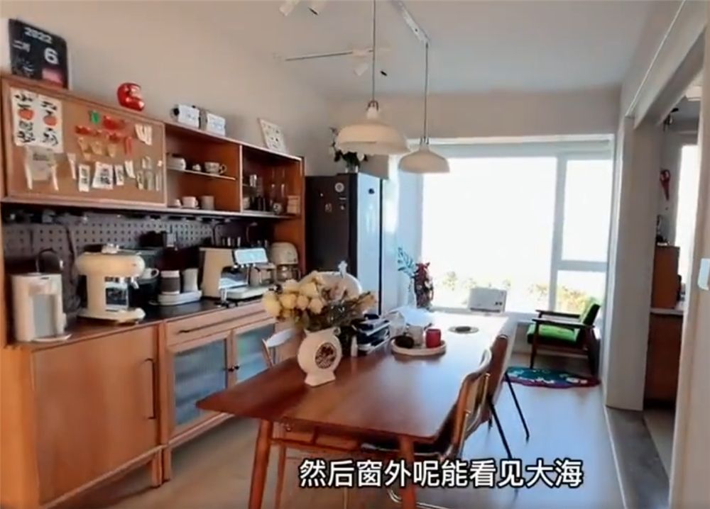 一对00后夫妻的家：全屋明亮又通透，这住起来也太舒适了吧
