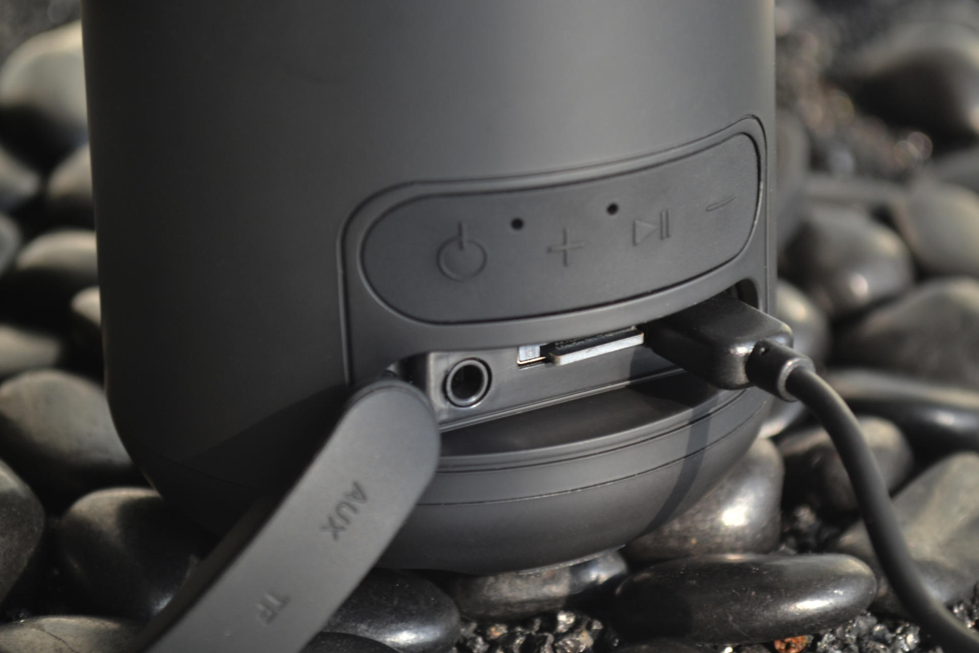 百元便携户外小音箱 随身相伴Sanag X6 Pro Max