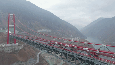 中国最难修建的五条道路，有的修了半个世纪，有的耗资近300亿