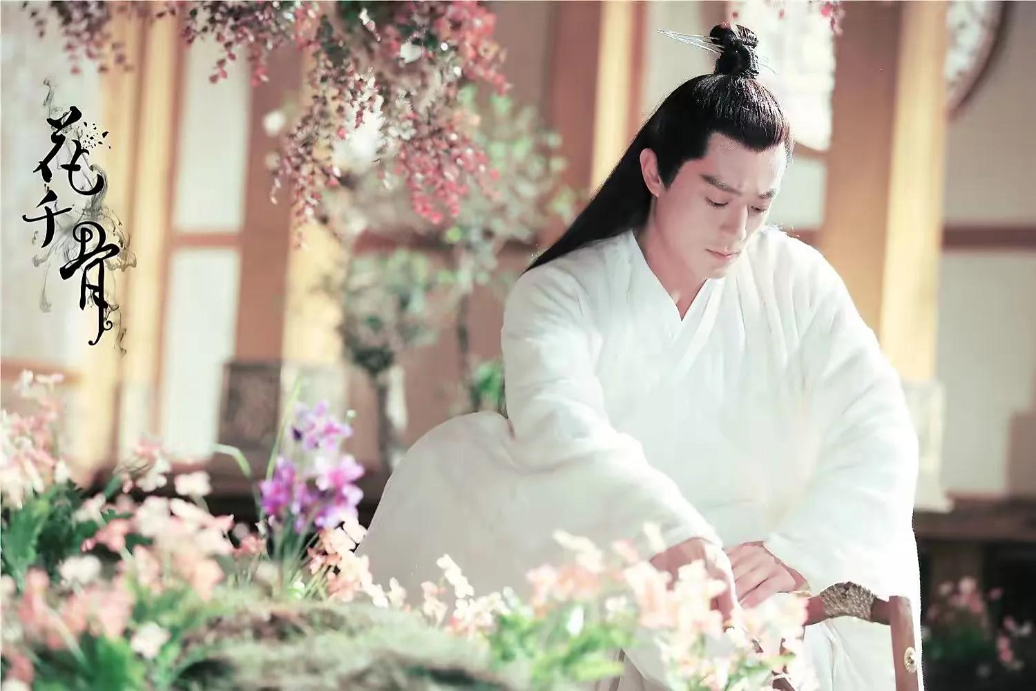 高冷人设别瞎演，有人板着脸演成面瘫，有人眼神都是戏有距离感