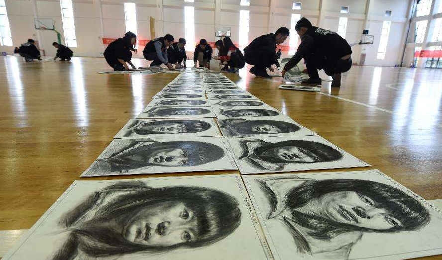 江苏美术考试低分试卷走红，这名同学是 灵魂画手，66分给高了