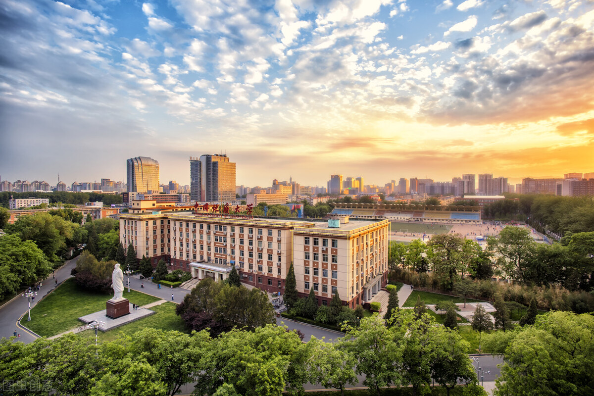 高考状元杨仁荣留下神秘短信后消失，母亲身患癌症，苦寻儿子9年