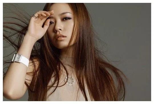 《超级女声》出道,15年只红了一首歌《你好周杰伦》的:安又琪