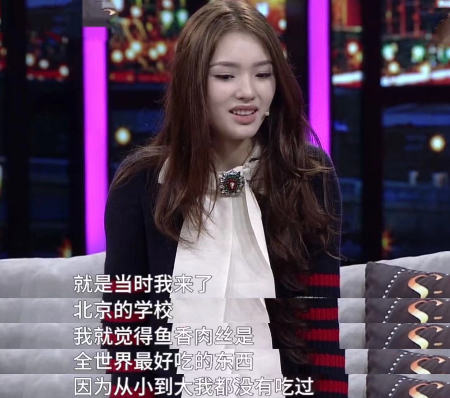 演员林允，从十二万人中脱颖而出，20岁成三十亿票房女主