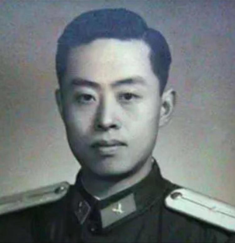 续签合同申请书范文（李银桥想追女同志）