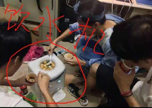 大学宿舍里的神操作，一个比一个脑洞大，辅导员看了直呼奇葩