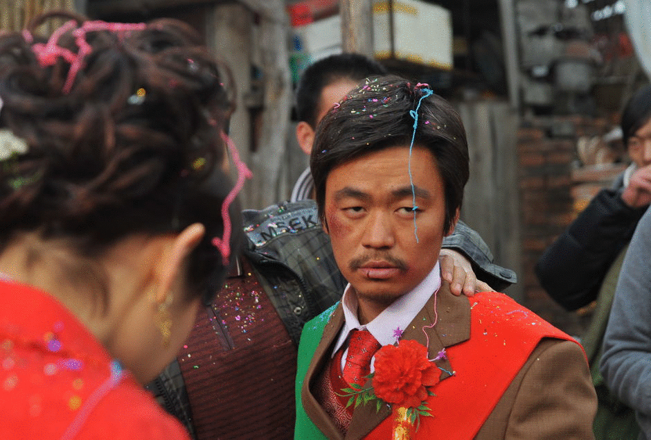 “王宝弱”与“树根”PK扮演“树先生”，是致敬经典还是故意扮丑