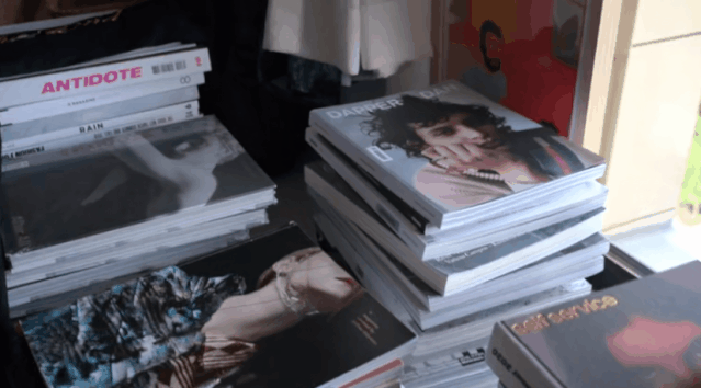 艺术书店老板的他如何利用 9 样好物，把家打造成极致舒适时髦的？