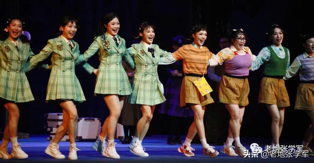 《天生一对》唤醒冷却的温情，满江演的那个爹很亮眼