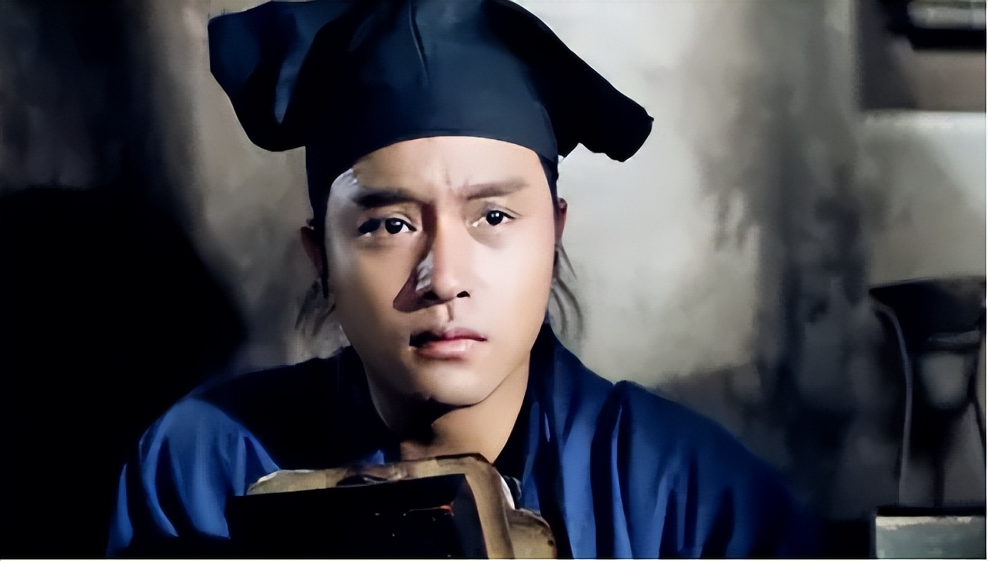 同样是演白面书生，把张国荣、任泉和佟梦实放在一起差距就出来了