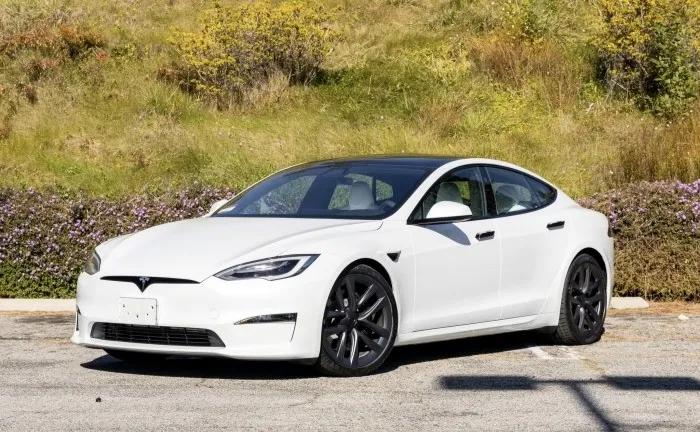 特斯拉回应林志颖出车祸 特斯拉S提车一个月 有几件事我非常不满意