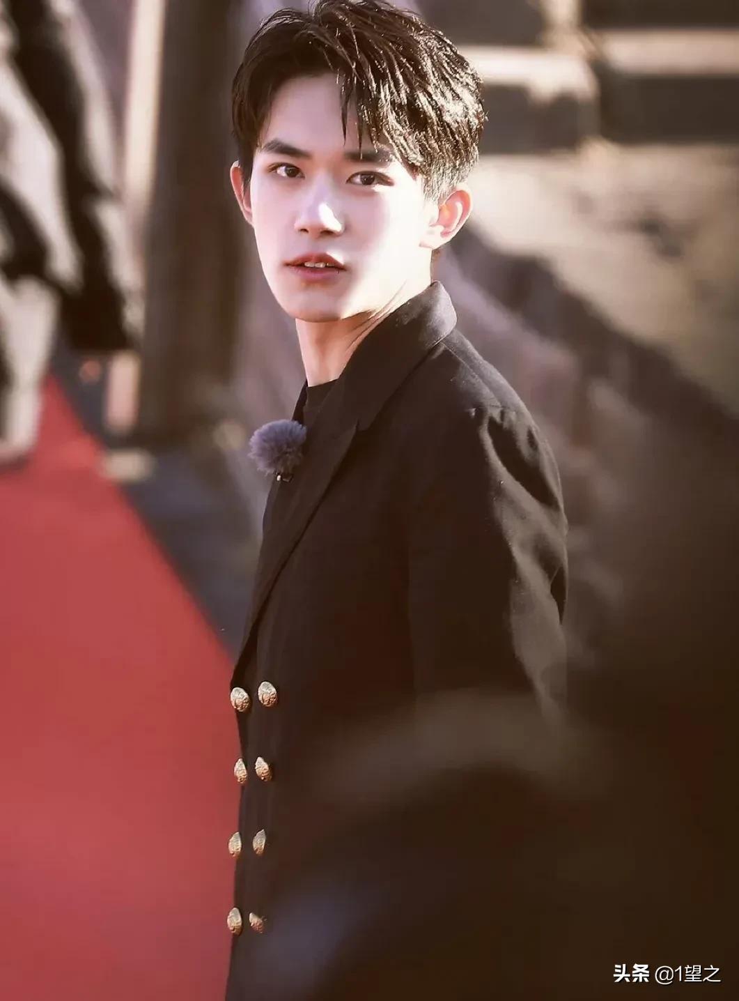 易烊千玺，独一无二的形容词