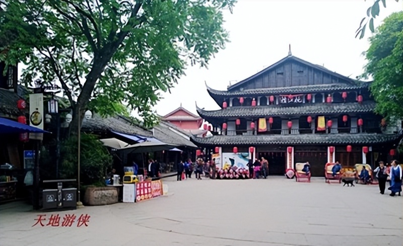 川西北行三：晨凭吊地震遗址双流览黄龙溪（图文）