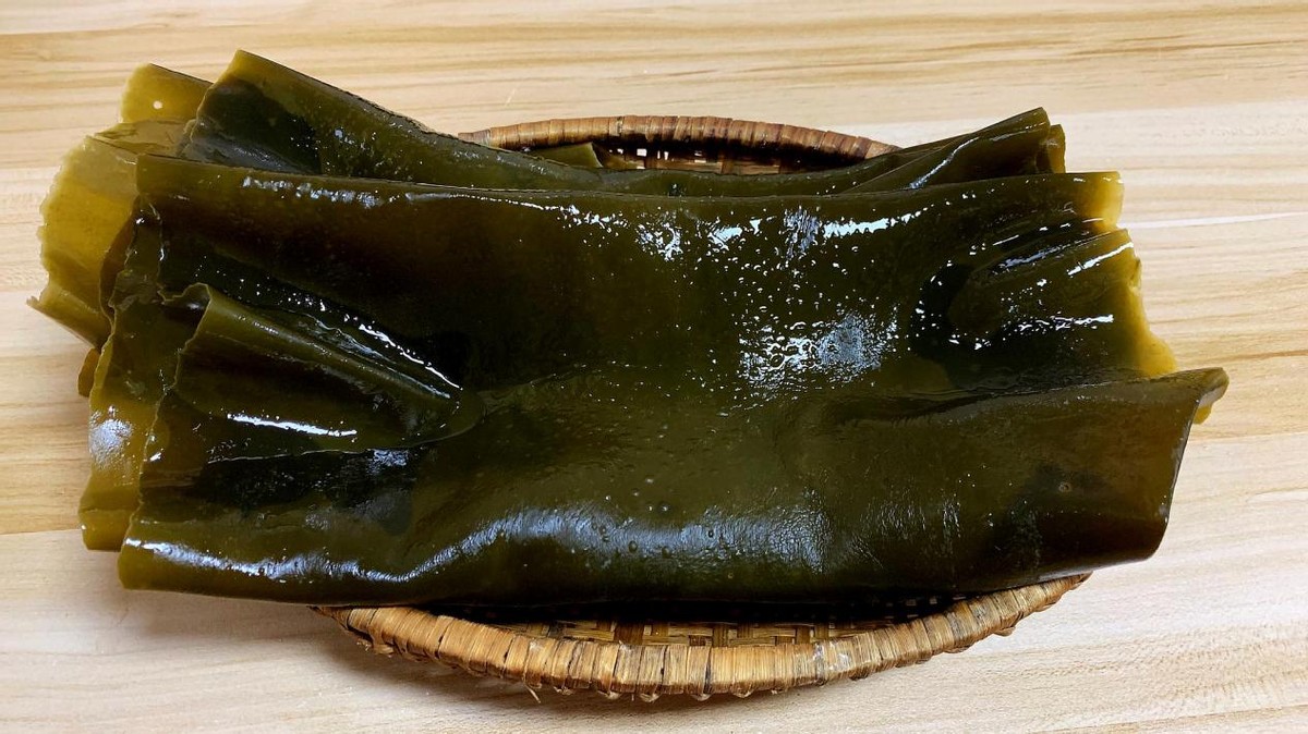 1,1生海带煮5分钟就能熟2在煮制海带之前,需要将海带放入温水中浸泡30