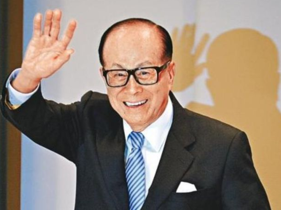 汤臣集团公子汤珈铖，父亲去世留上海133套房，一套市值2亿