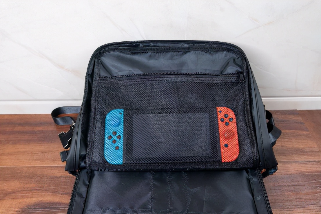 颜值与空间兼得，好看又能装，光影行星宙斯双肩包体验