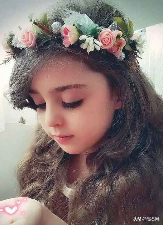 甜如蜜糖般的女孩名