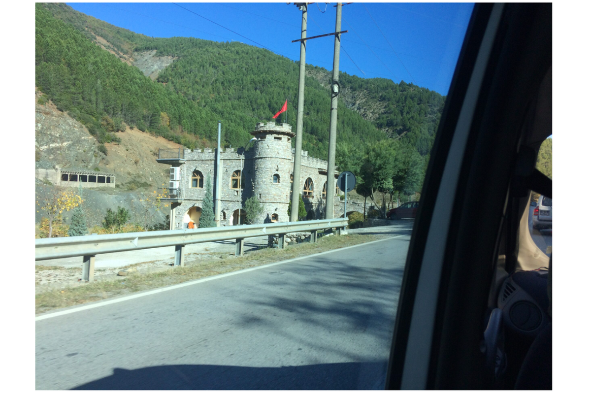 阿尔巴尼亚将比特币合法化，但科索沃却禁止挖矿