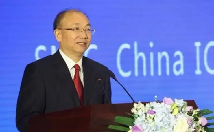 老美制裁华为整整两年再尝恶果，国内两大科技企业传来喜讯