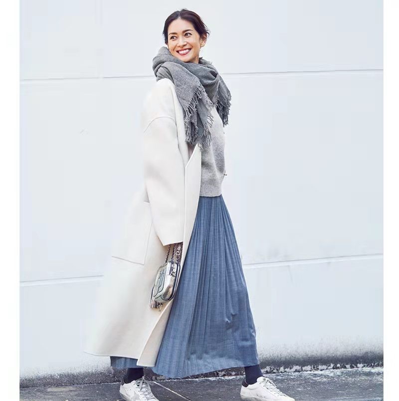 答应我,白色大衣别乱穿,看这些细节搭配,大气讲究,值得借鉴