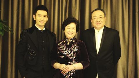 杨颖：离婚不到半年，失去靠山黄晓明的她，除了综艺还有什么？
