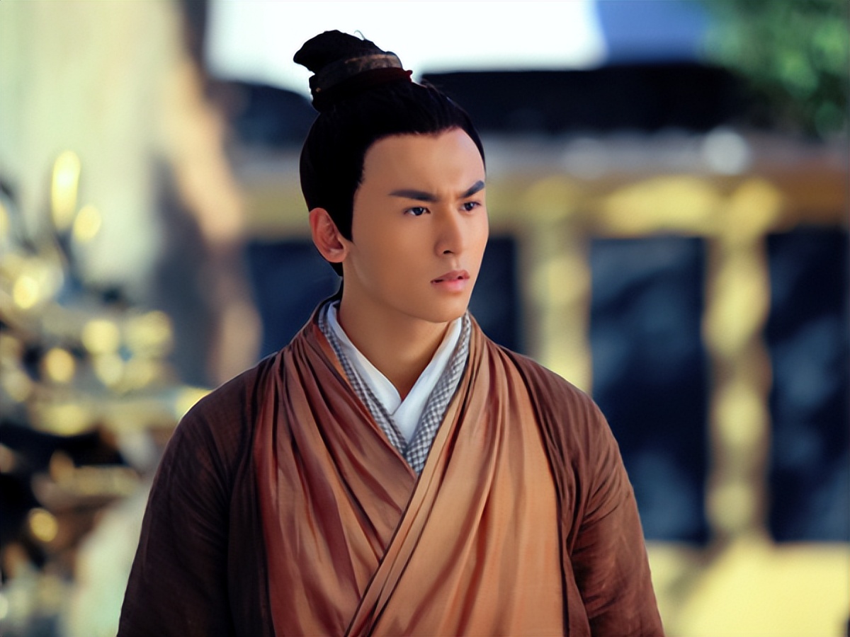 神雕后传：黄药师徒弟为杨过生三子，大儿一统江湖，二儿掌管丐帮