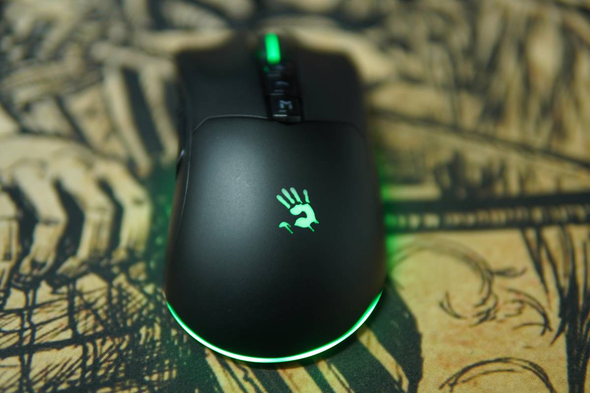 血手幽灵ES9Pro入手实测，极致人性化的上分神器