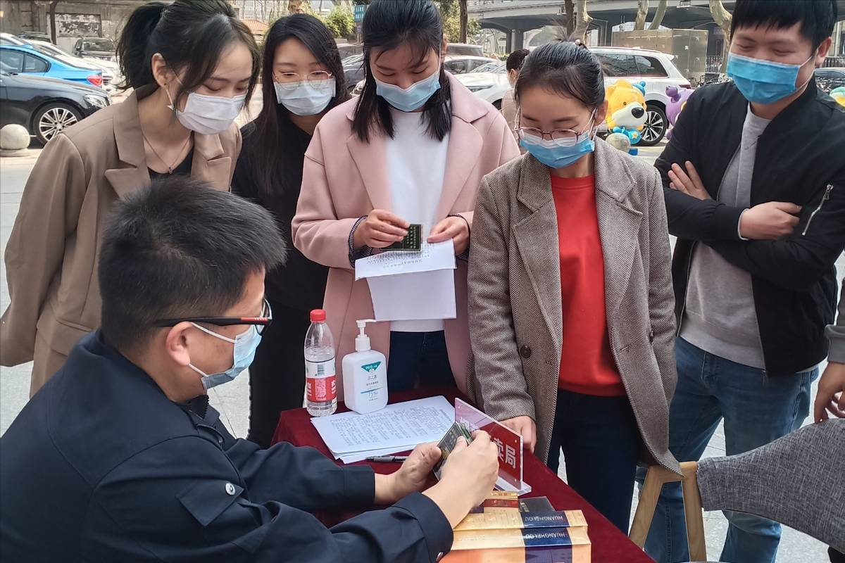 优化消费环境 武汉江汉区举办“共促消费公平”暨“3·15”宣传活动
