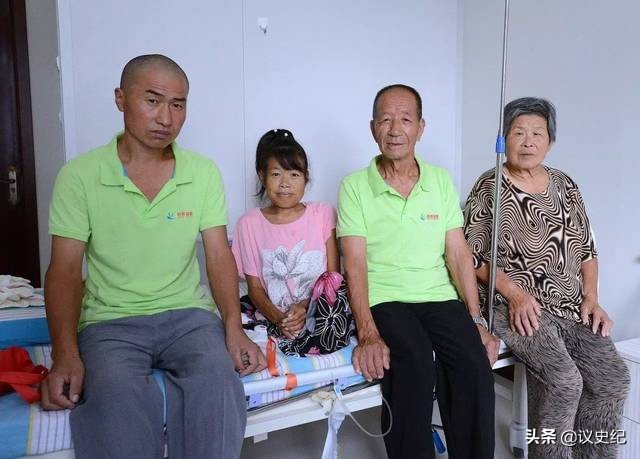 17年河北理科状元744分考上清华，校长亲自拜访，推门后直接泪目