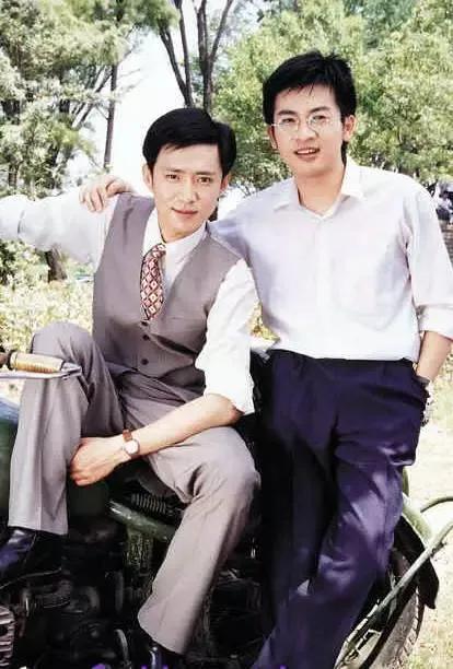 演员高鑫：娶了母亲的学生，一心一意爱了21年