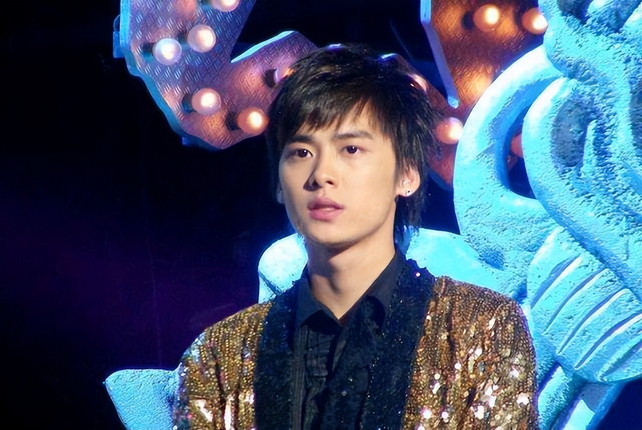 《青春有你2》选手上官喜爱自曝9个月无收入，所以李易峰是幸运的