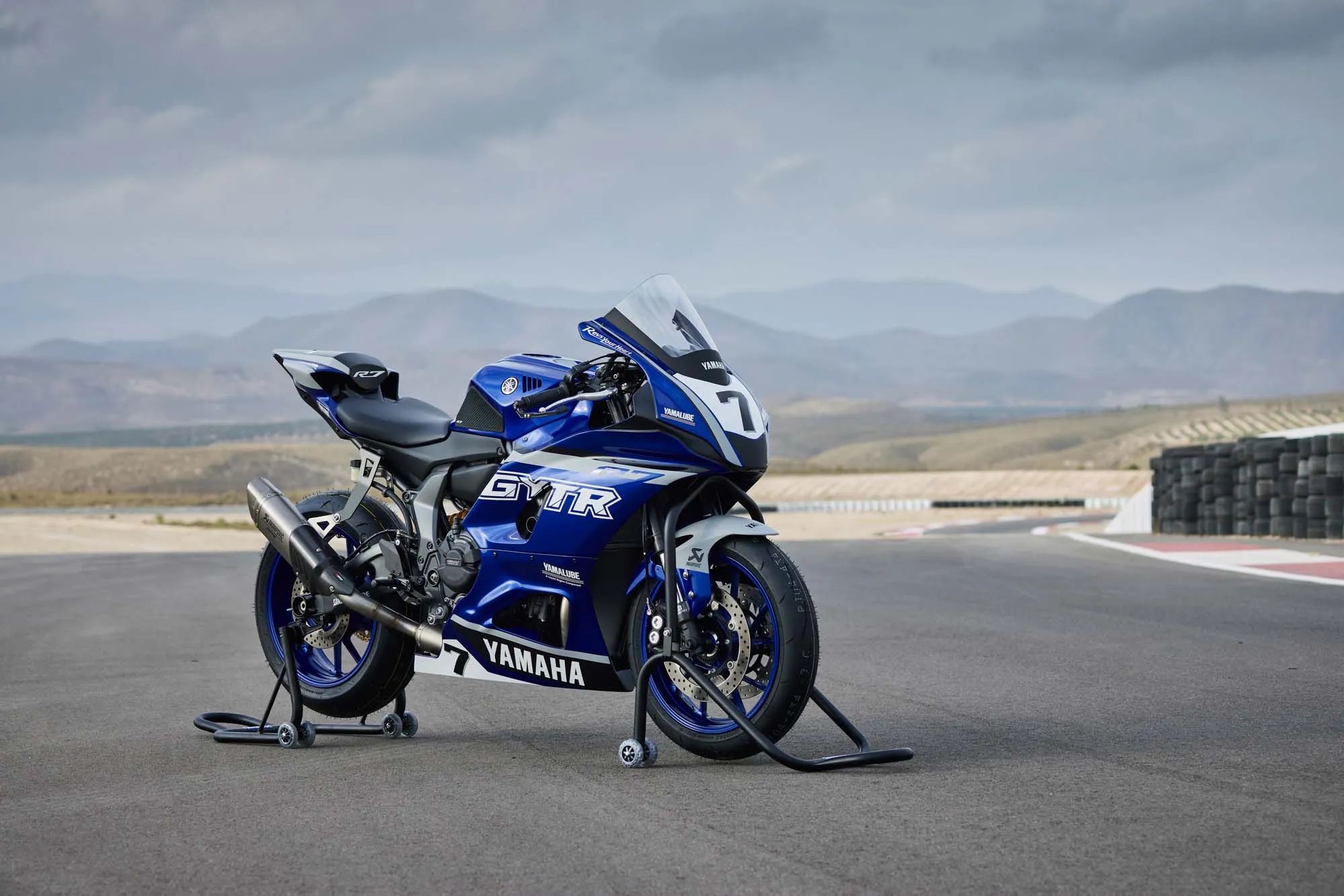 ŷ��˹�Ƴ�������YZF-R7ר�����Ҹ�װ�׼�
