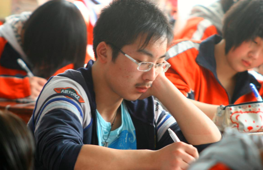 高三下半学期很关键，学生是否需要补课？看看班主任怎么说