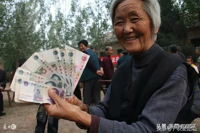 原民办教师恢复政策 原民办代课教师纳入和办理“社保”-第3张图片-腾赚网