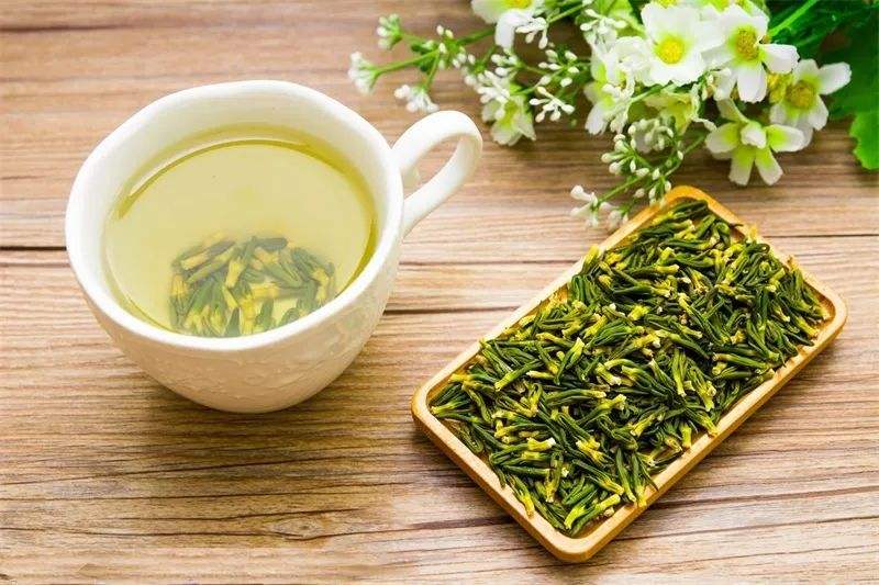 口苦口干口臭，体内藏有三把火，送你三个泡茶泻火方法，请欣赏