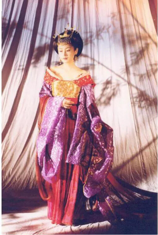 看了《大明宫词》的妆造，才知道现在的古装剧有多敷衍