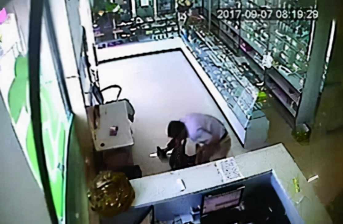 2017年，男子为抢救老人压断其12根肋骨，被反要10万元，如今判了