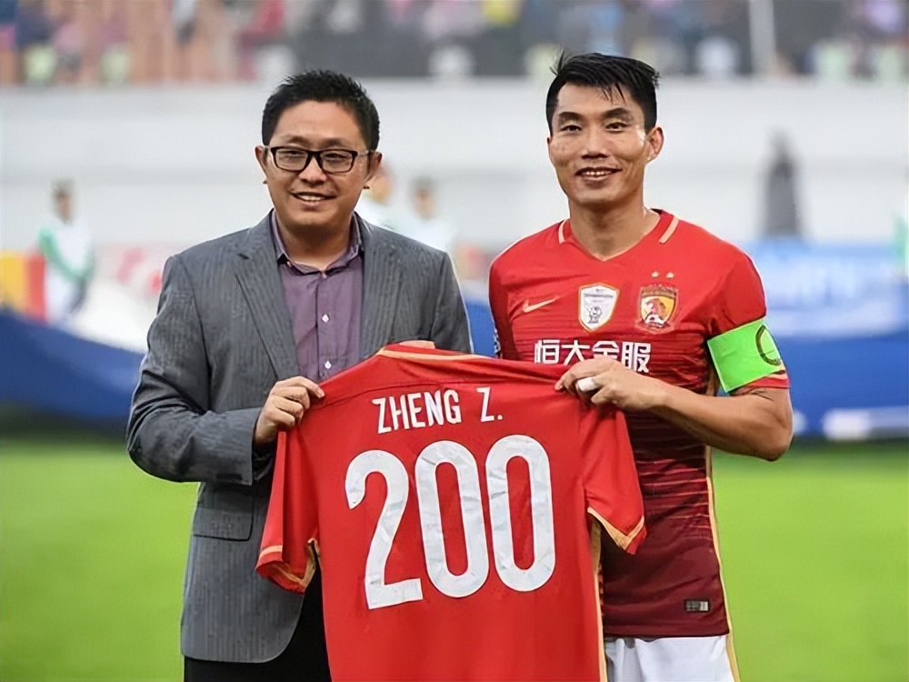 中国足球队长郑智-郑智重回山东泰山,曾经的鲁能英雄,队内有过哪些