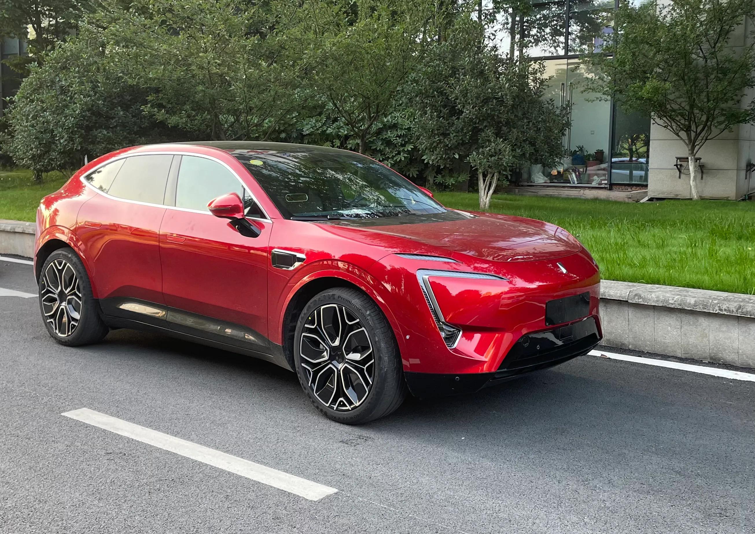 遇见背景最强的国产合伙电动车“安慰他”阿维塔