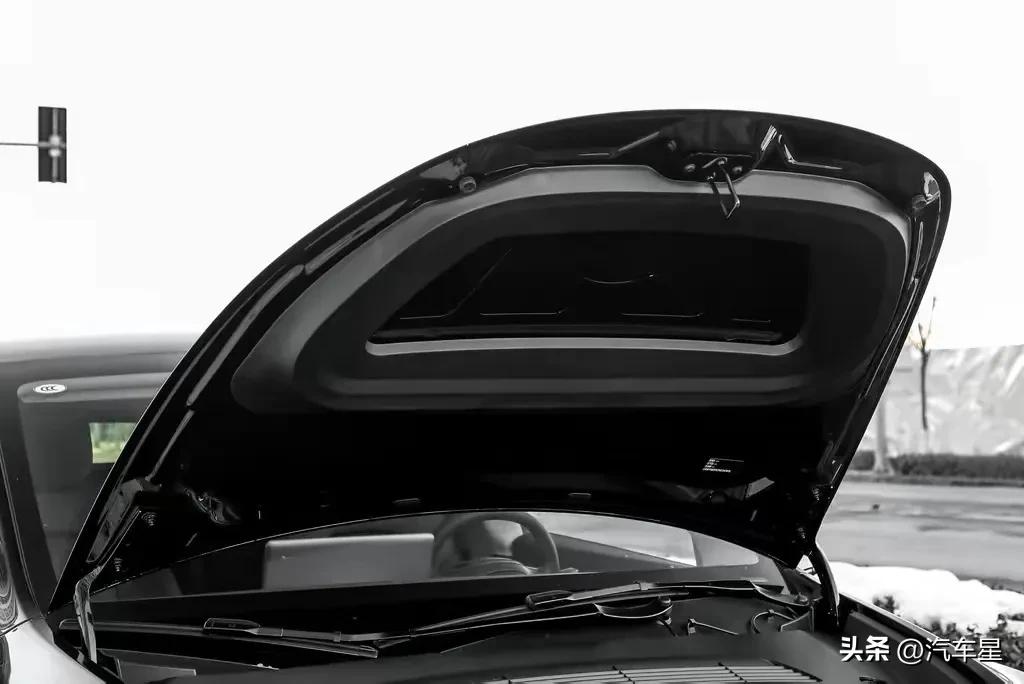 兼具优雅与动感的中型SUV，特斯拉Model Y产品力解读