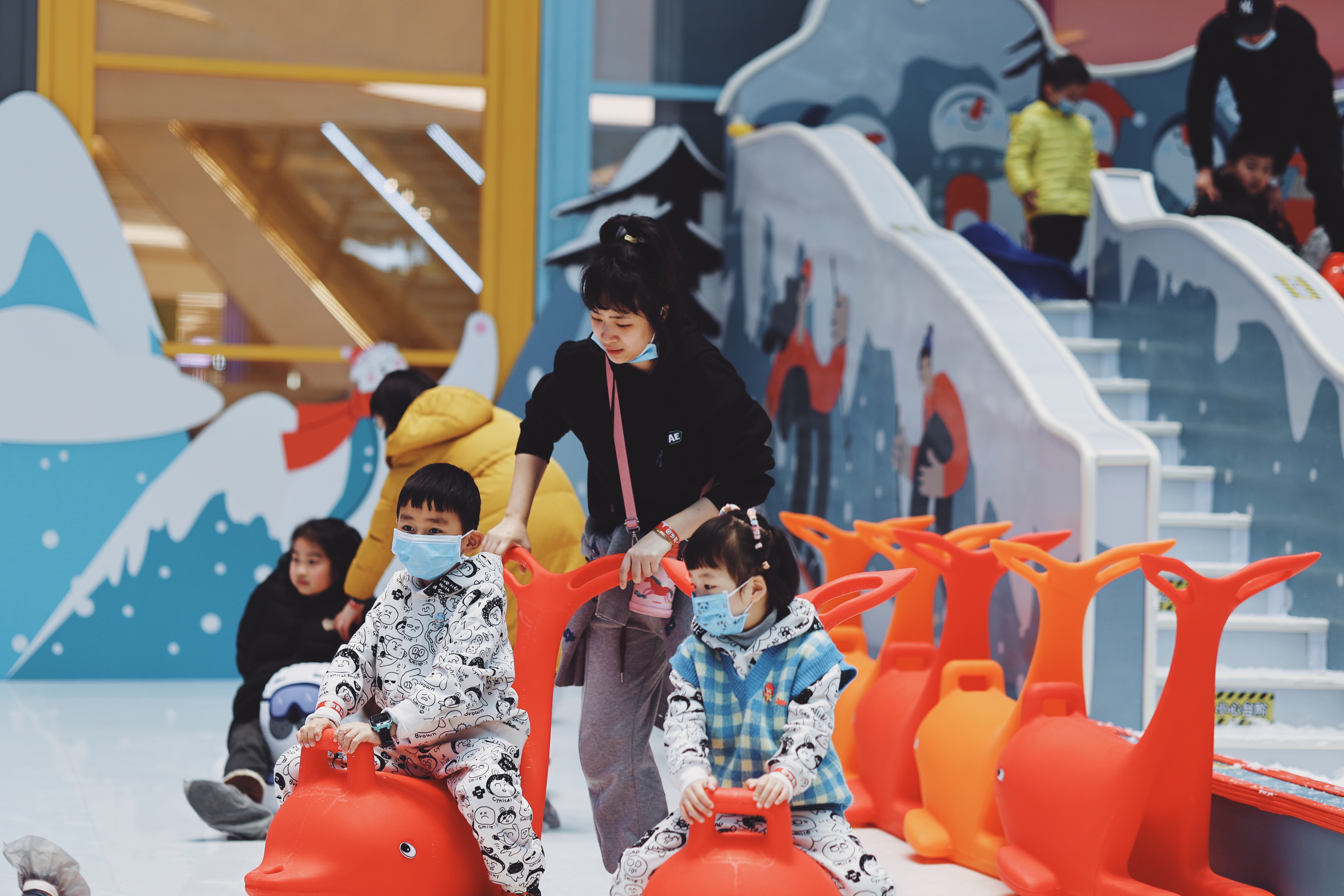 春节游玩好去处，光环冰雪乐园遛娃模式开启