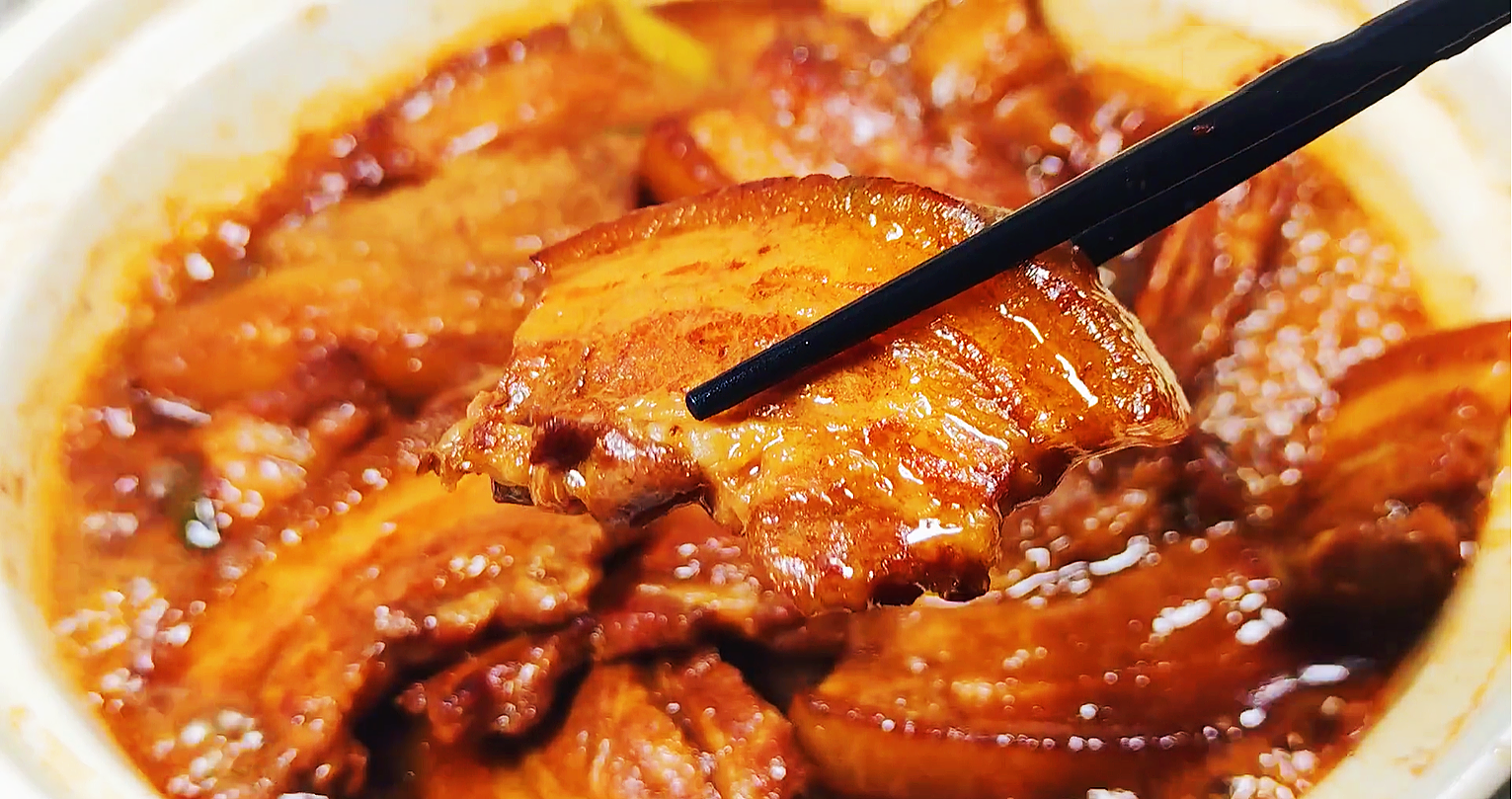 就地过年，年夜饭16道传统吉祥菜，南北方朋友都爱吃，丰盛不浪费