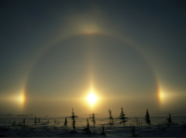 河南上空出现三个太阳，“三日同天，天机无限”的传说是真的吗？