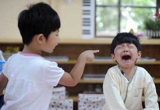 学校门事件（学校也在流行PUA）