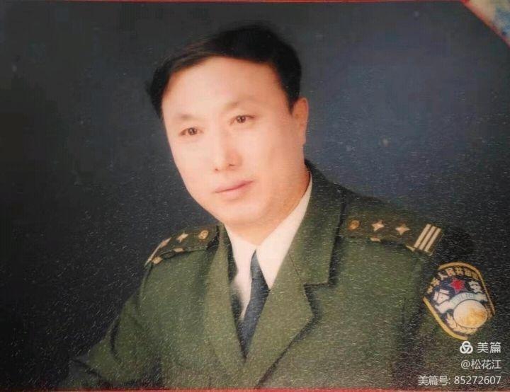良师益友战场情深，多年别离今朝聚首话当年