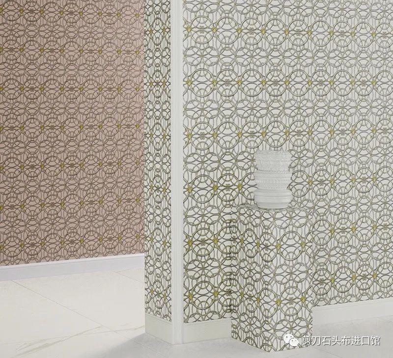 VERSACE上墙有多美，安吉丽娜·朱莉、Dua Lipa为之倾倒