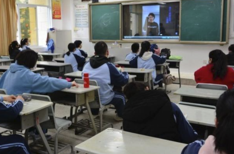 这所211大学“太心酸”，学生毕业可“包分配”，可还是无人问津